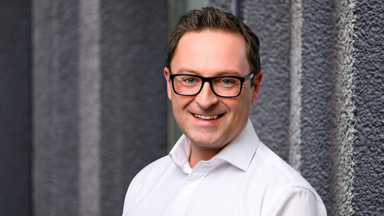 Martin-Reeves_3840x2160_acf_cropped