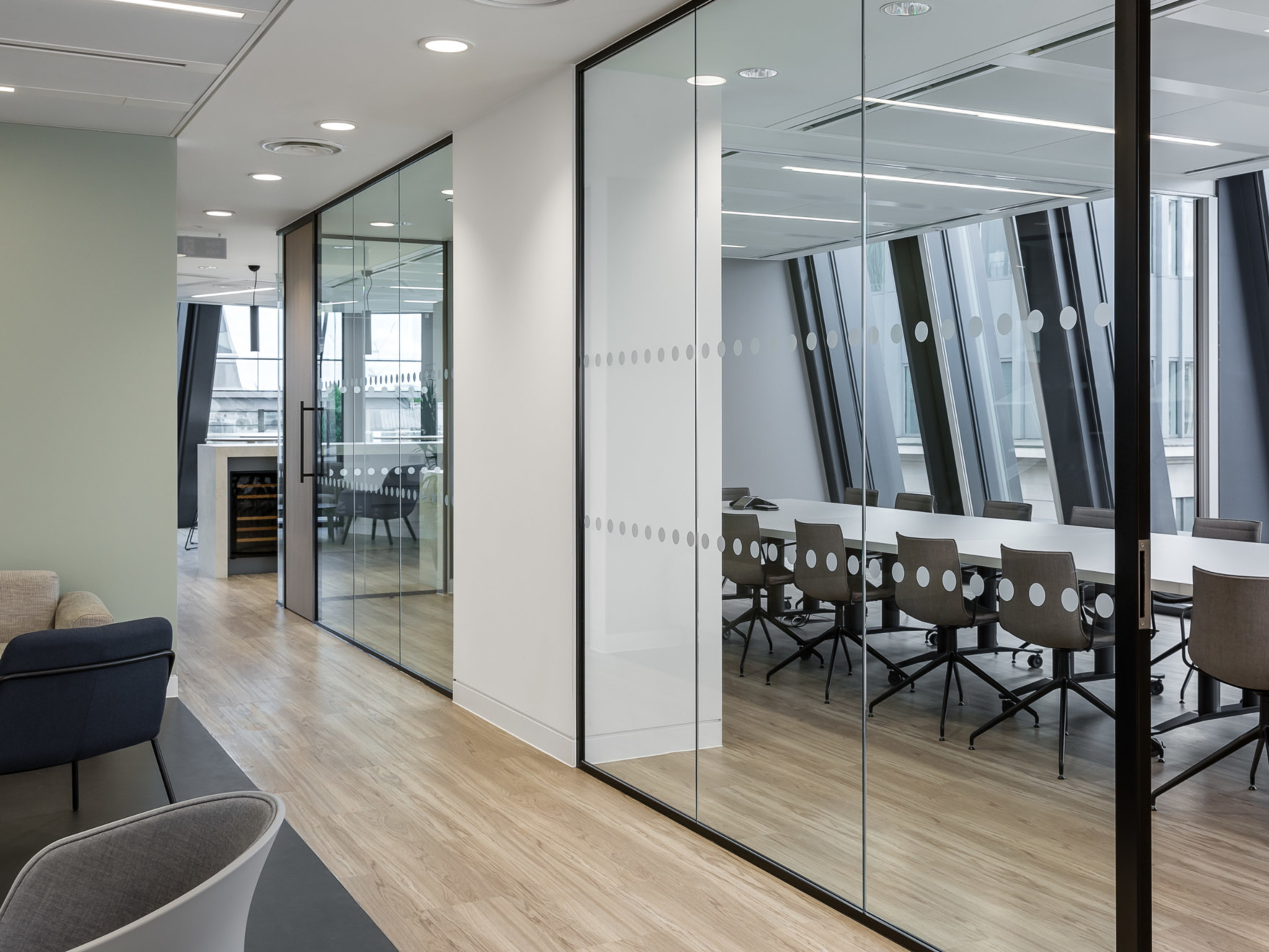 Sia Partners' Wellbeing-focused Workplace | Oktra Case Study
