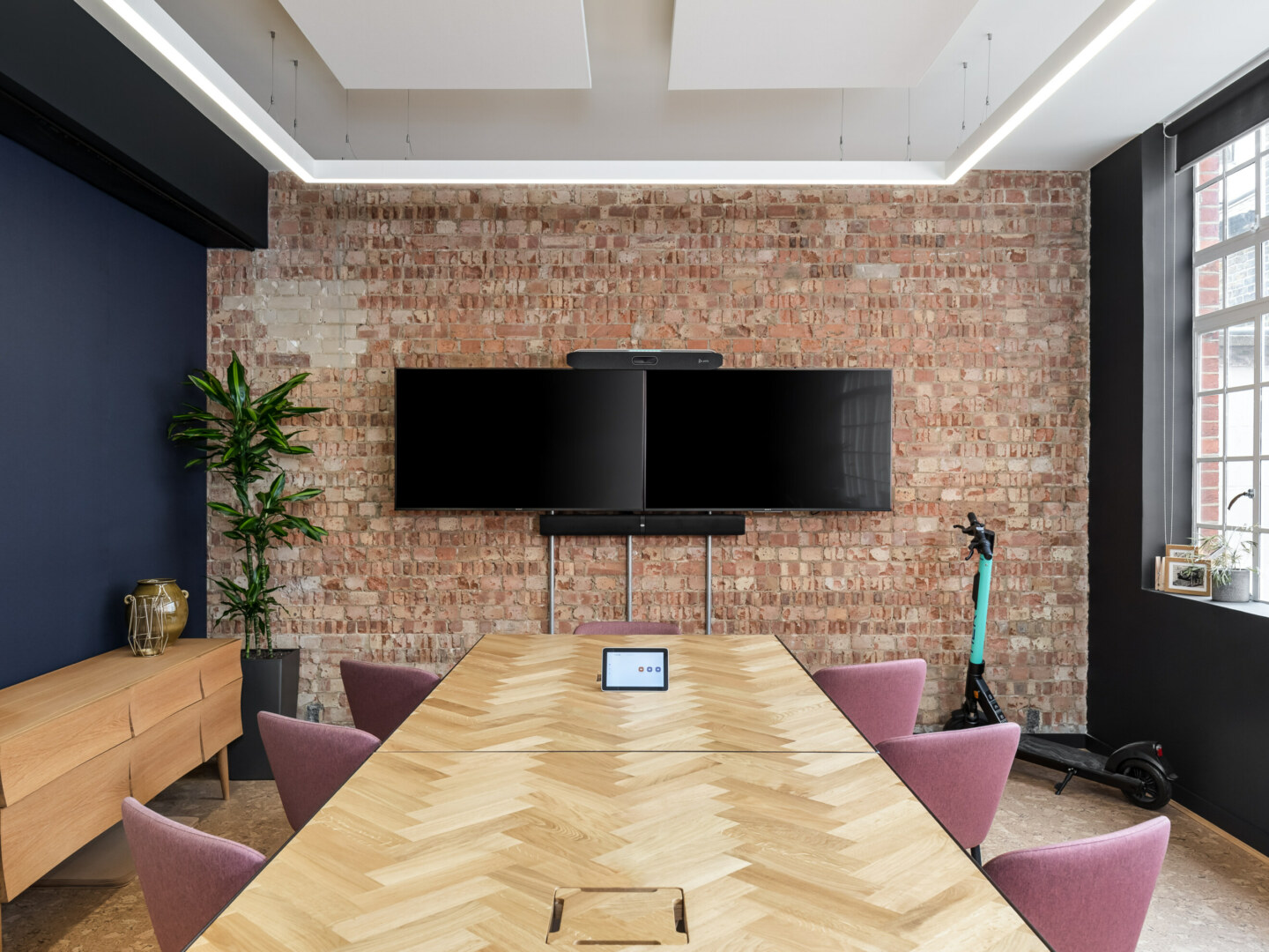 Attracting Millennials and Gen Z With Office Design | Oktra