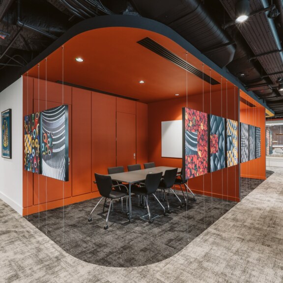 230201-DP-World-18-aspect-ratio-1728-1728