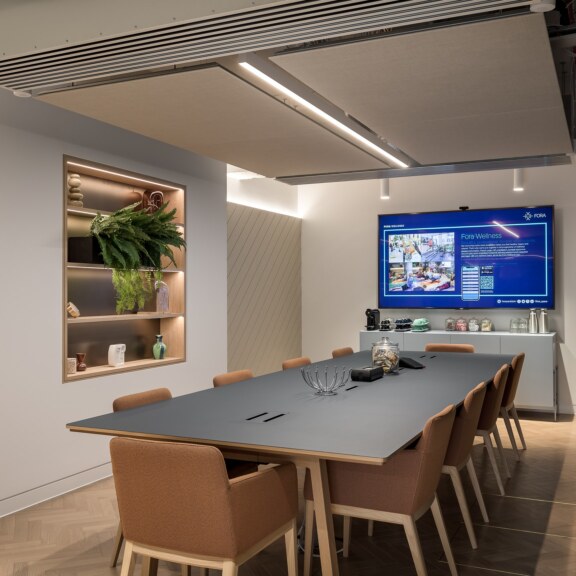 Fora-22BernersSt-17-HighRes-aspect-ratio-1728-1728