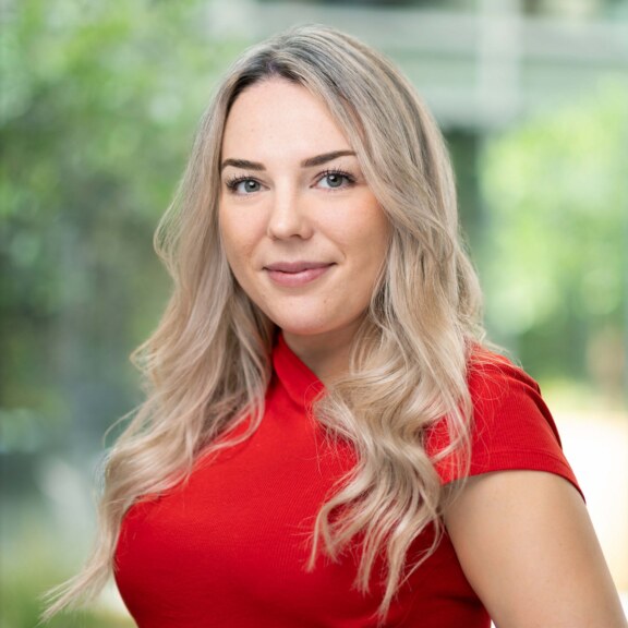 Jenny-Edwards-lower-res-aspect-ratio-1728-1728