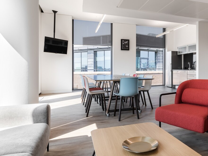 RelianceCyber-8-MidRes-aspect-ratio-2640-1980