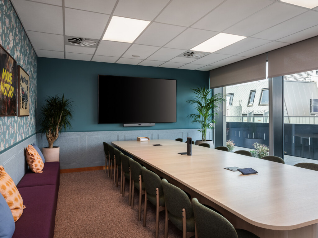 Office-Fit-Out-for-Global-Software-Company-25-aspect-ratio-2640-1980
