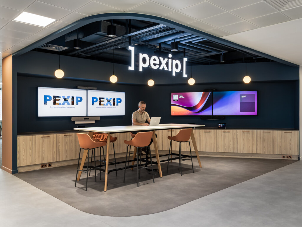 Pexip-Reading-1-MidRes-aspect-ratio-2640-1980