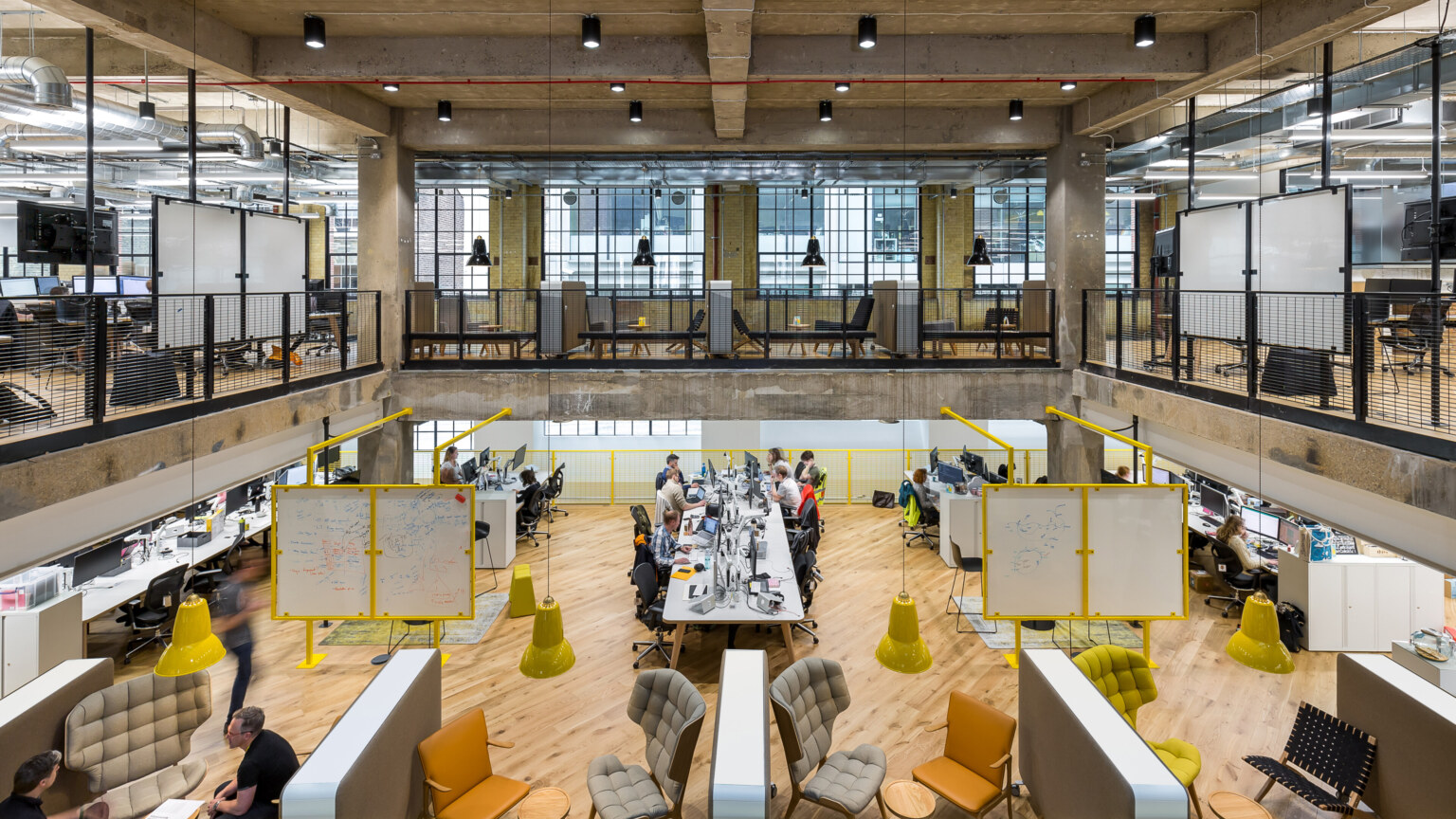 office-design-photoboxgroup8-aspect-ratio-3840-2160