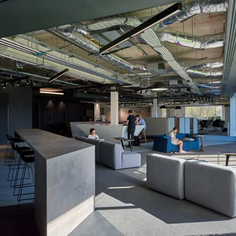 DSC_0775_OKTRA_GYMSHARK_Highest-Res-aspect-ratio-1728-1728