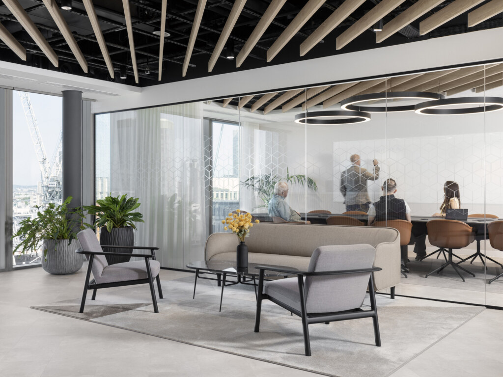 Oktra-LOW-RES-Yendall-Hunter-001-aspect-ratio-2640-1980