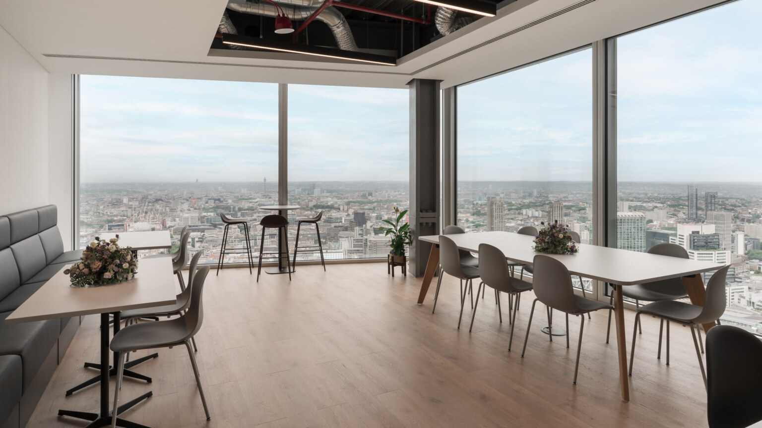 Shinhan-Bank-Office-Design-London-18-aspect-ratio-3840-2160