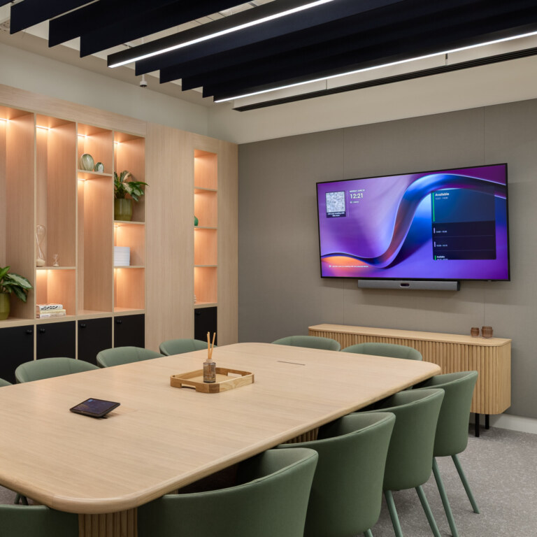 Office-fit-out-for-financial-firm-PRI-10-aspect-ratio-1728-1728