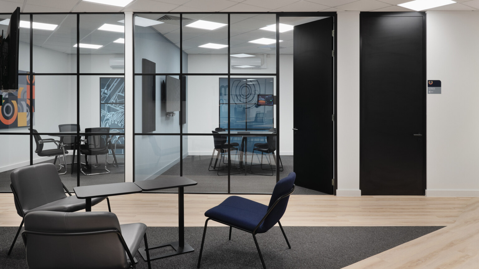 22-12-20_Oktra_Minicam_©_Henry_Woide__Print_018-aspect-ratio-3840-2160