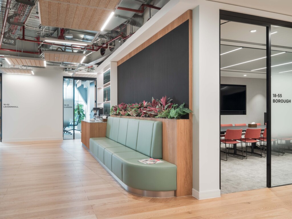 082502-FaegerDrinker-Oktra-24-aspect-ratio-2640-1980