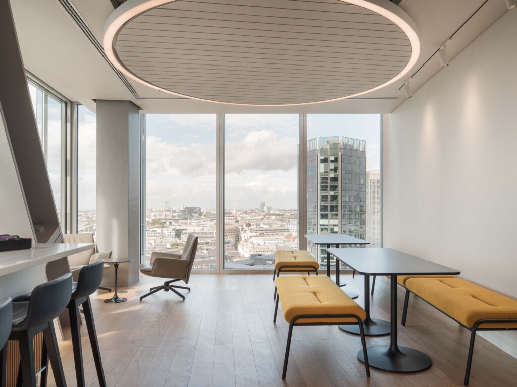 082502-FaegerDrinker-Oktra-4-aspect-ratio-2640-1980