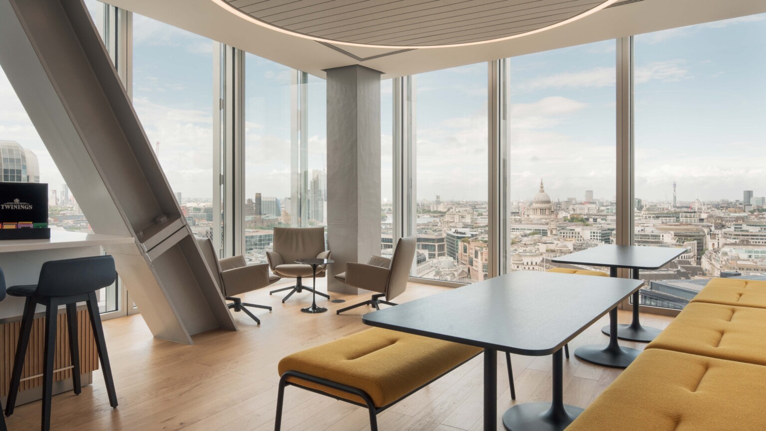 082502-FaegerDrinker-Oktra-1-aspect-ratio-3840-2160