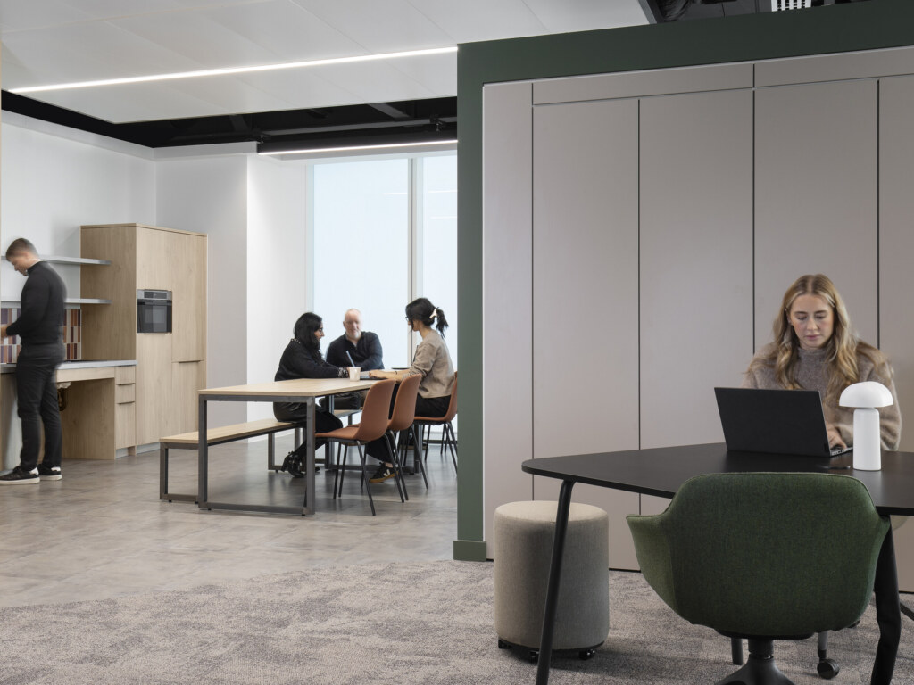 Oktra-LOW-RES-One-Snow-Hill-002-aspect-ratio-2640-1980