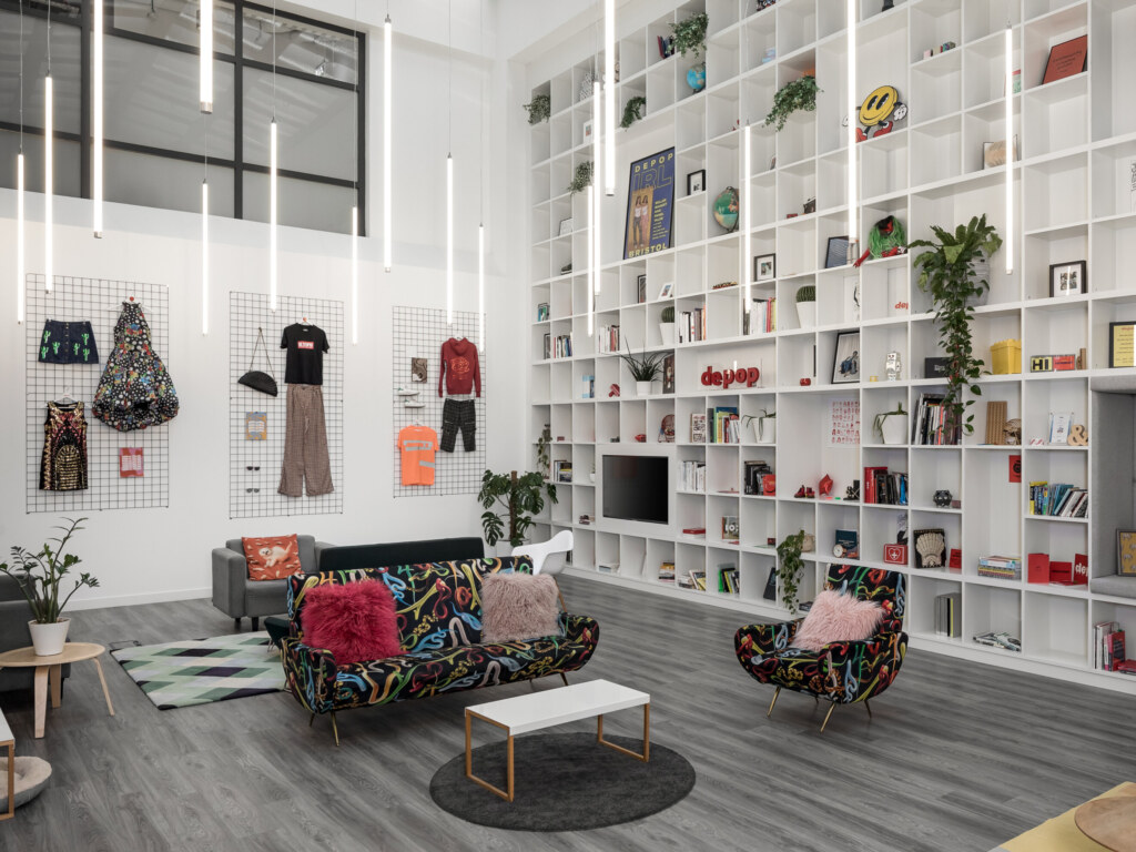 Depop-4-MidRes-aspect-ratio-2640-1980