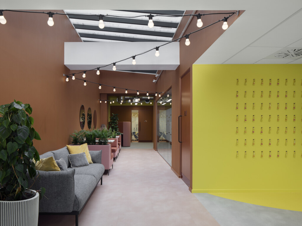 Oktra-Absolute-Collagen-011-aspect-ratio-2640-1980