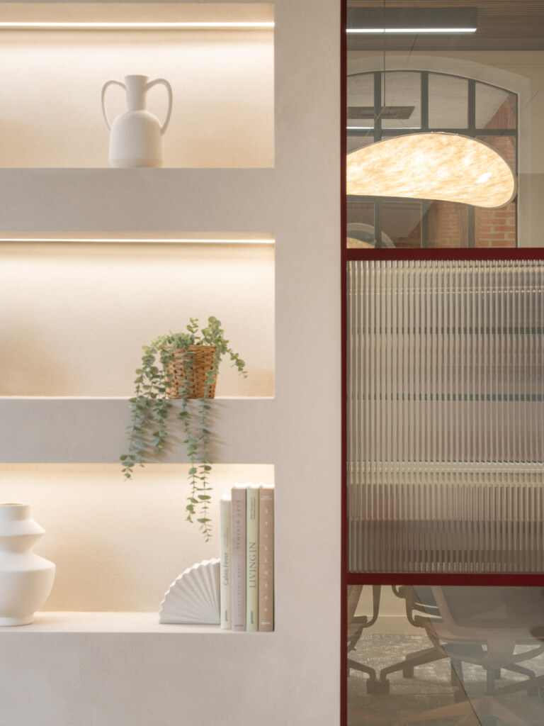 241104-Oktra-Bottleworks-14-aspect-ratio-1980-2640