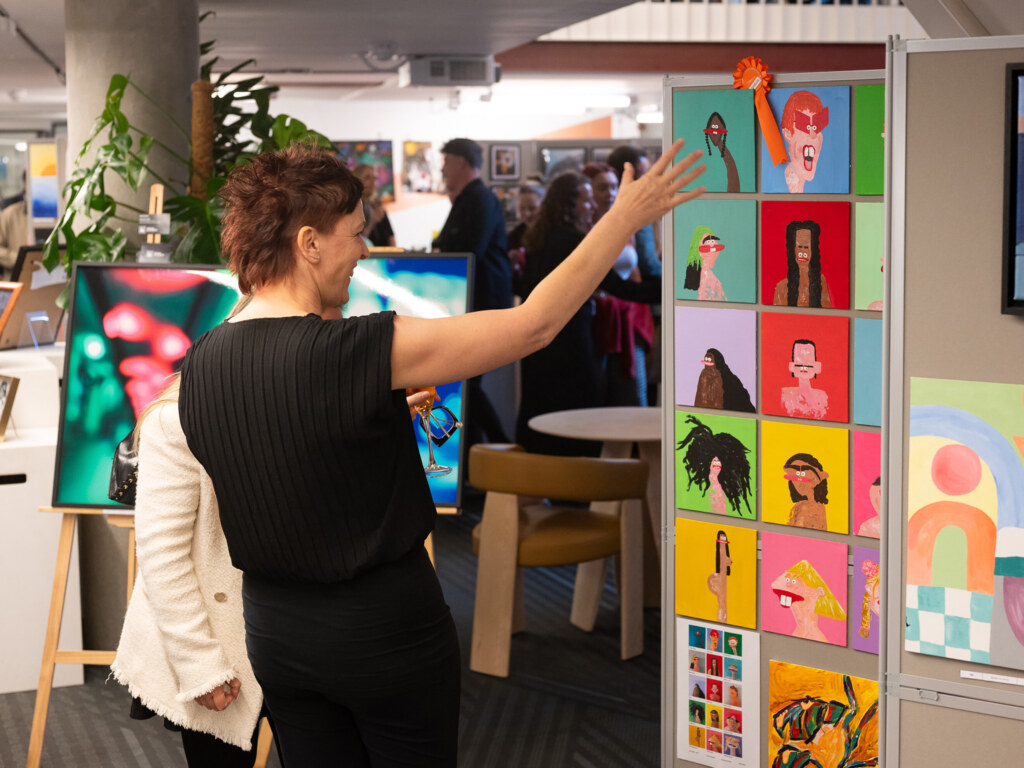 Oktra-Art-Show-Teenage-Cancer-Trust-12-09-2024-19-aspect-ratio-2640-1980