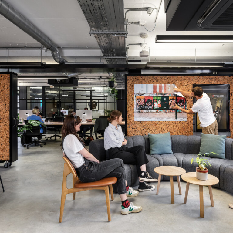 GoogleYouTubeCreatorStudio-2-MidRes-aspect-ratio-1728-1728