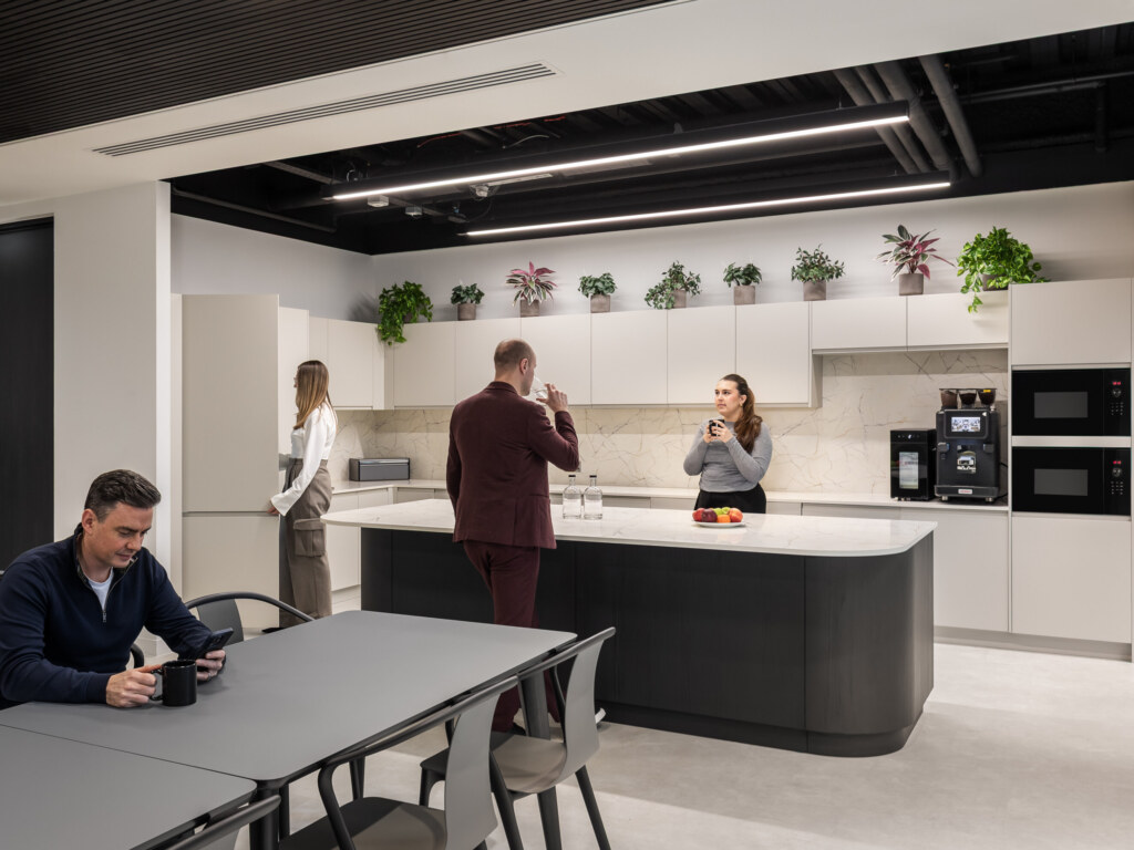 HaynesBoone-16-MidRes-aspect-ratio-2640-1980