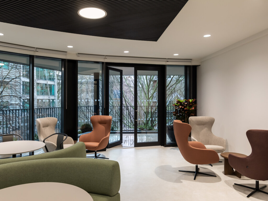 HaynesBoone-19-MidRes-aspect-ratio-2640-1980