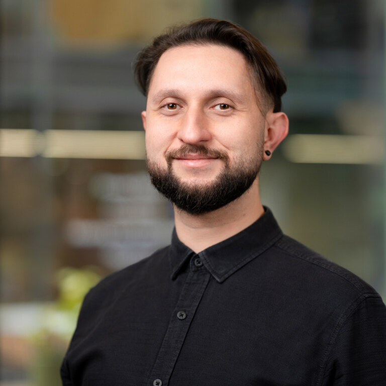 Anil-Badanoz-aspect-ratio-1728-1728