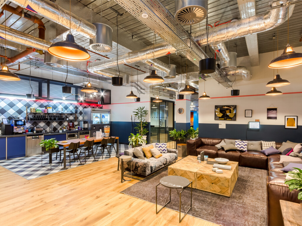 WeWork-6-HighRes_2640x1980_acf_cropped_2640x1980_acf_cropped-aspect-ratio-2640-1980