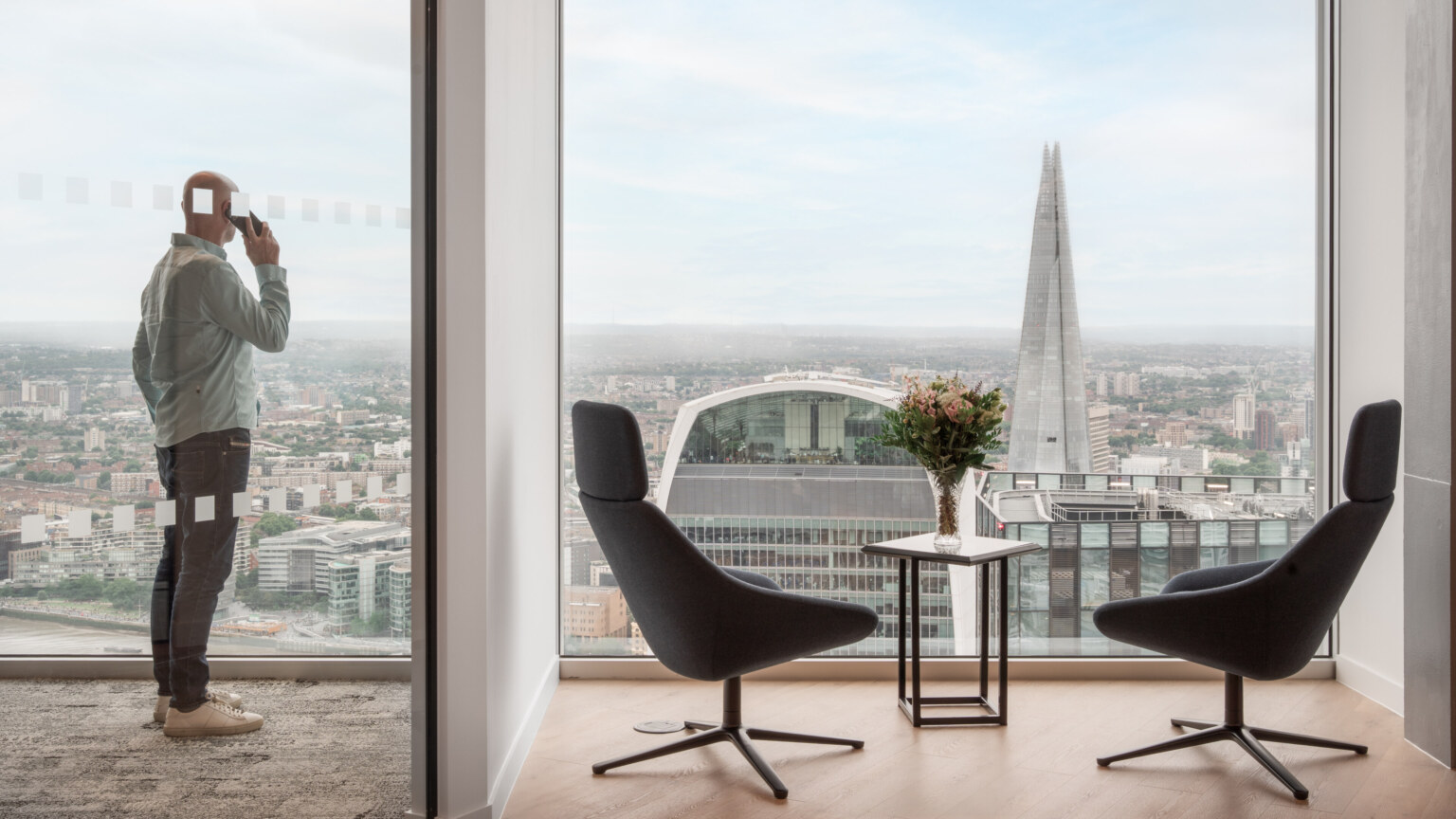 Shinhan-Bank-Office-Design-London-22-aspect-ratio-3840-2160